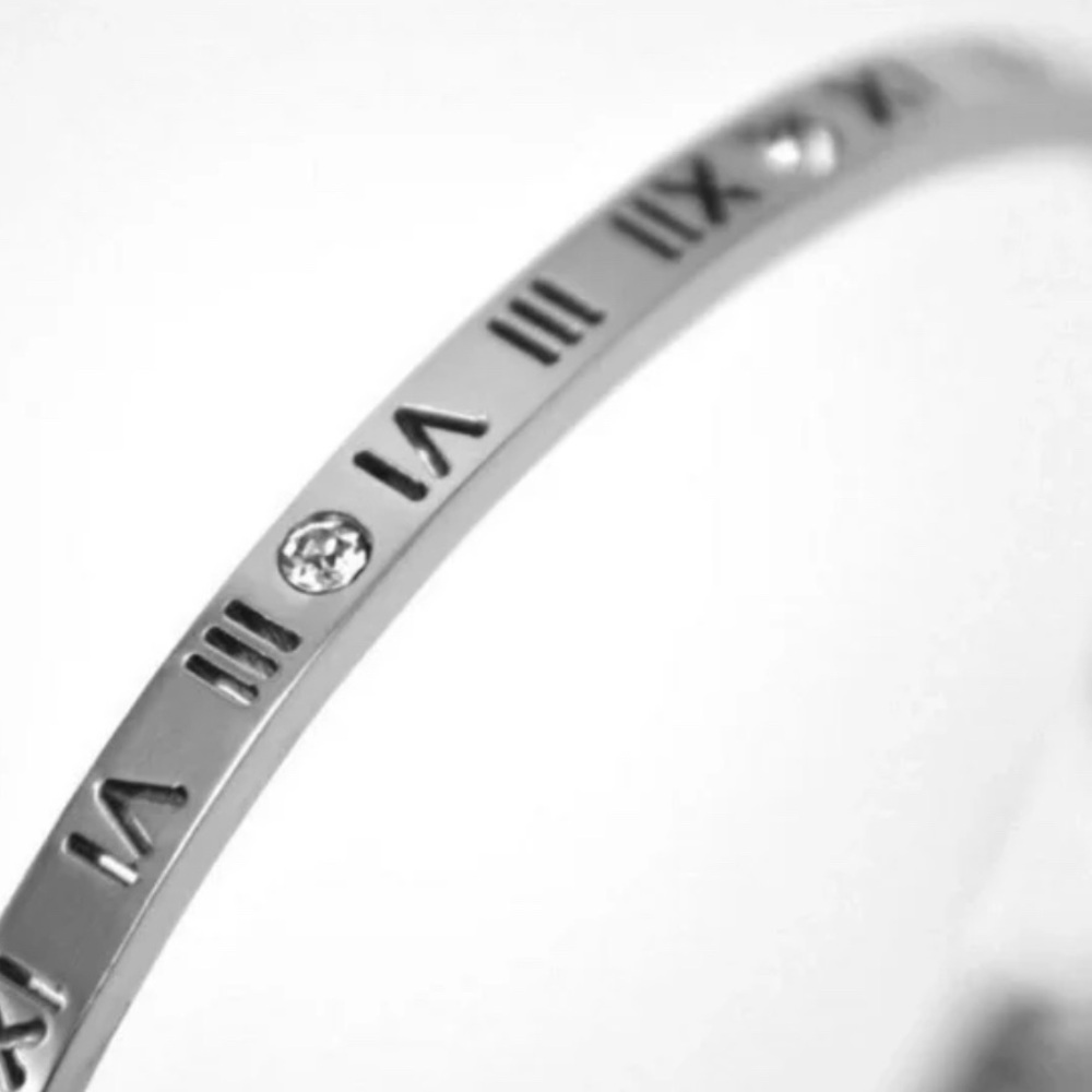 SILVER ROMAN NUMERAL BRACELET WITH ZIRCON STONE INLAY NEW - Picture 2 of 9